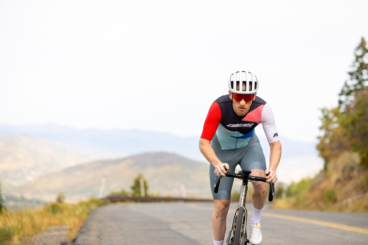 R1 Aero Skinsuit - CLUB 001