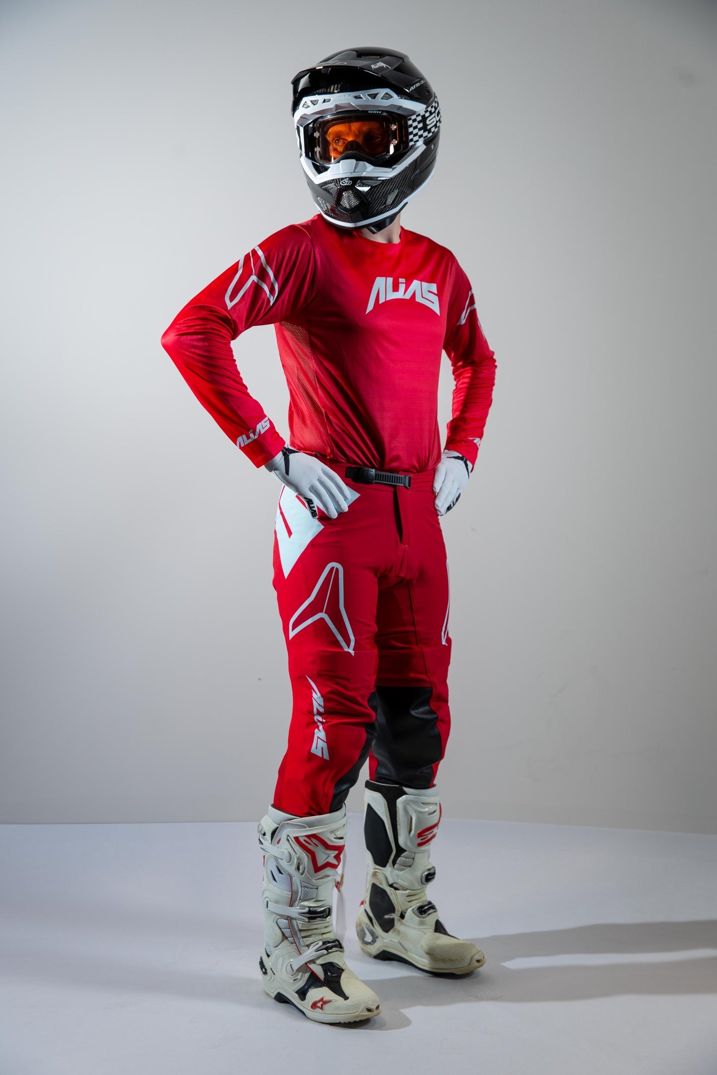 A1 PANT - GRADIENT RED