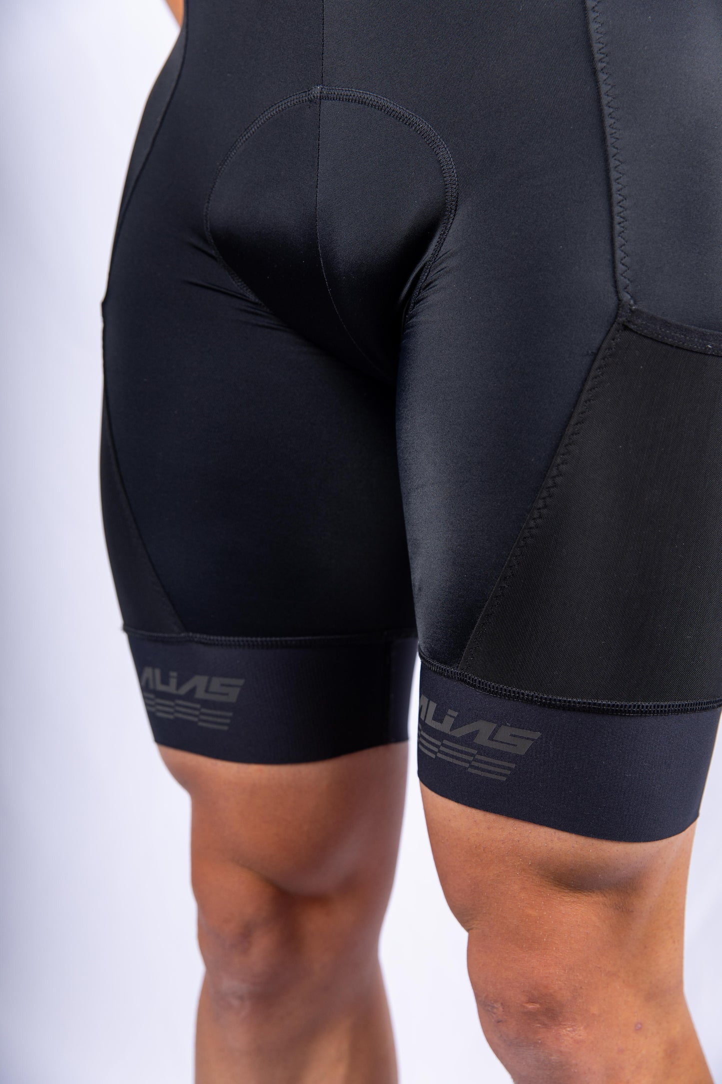 R2 Cargo Bib Short - Black