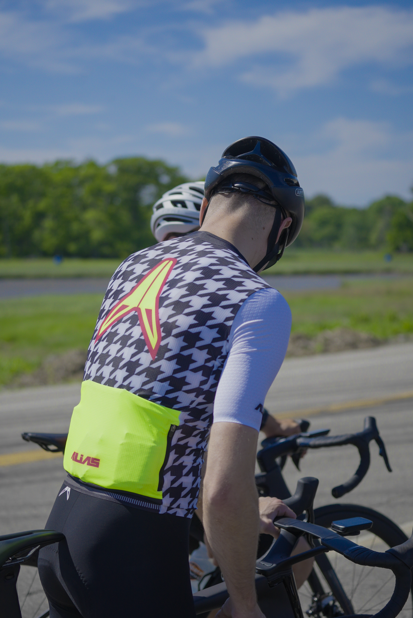 R1 Aero Jersey - Houndstooth