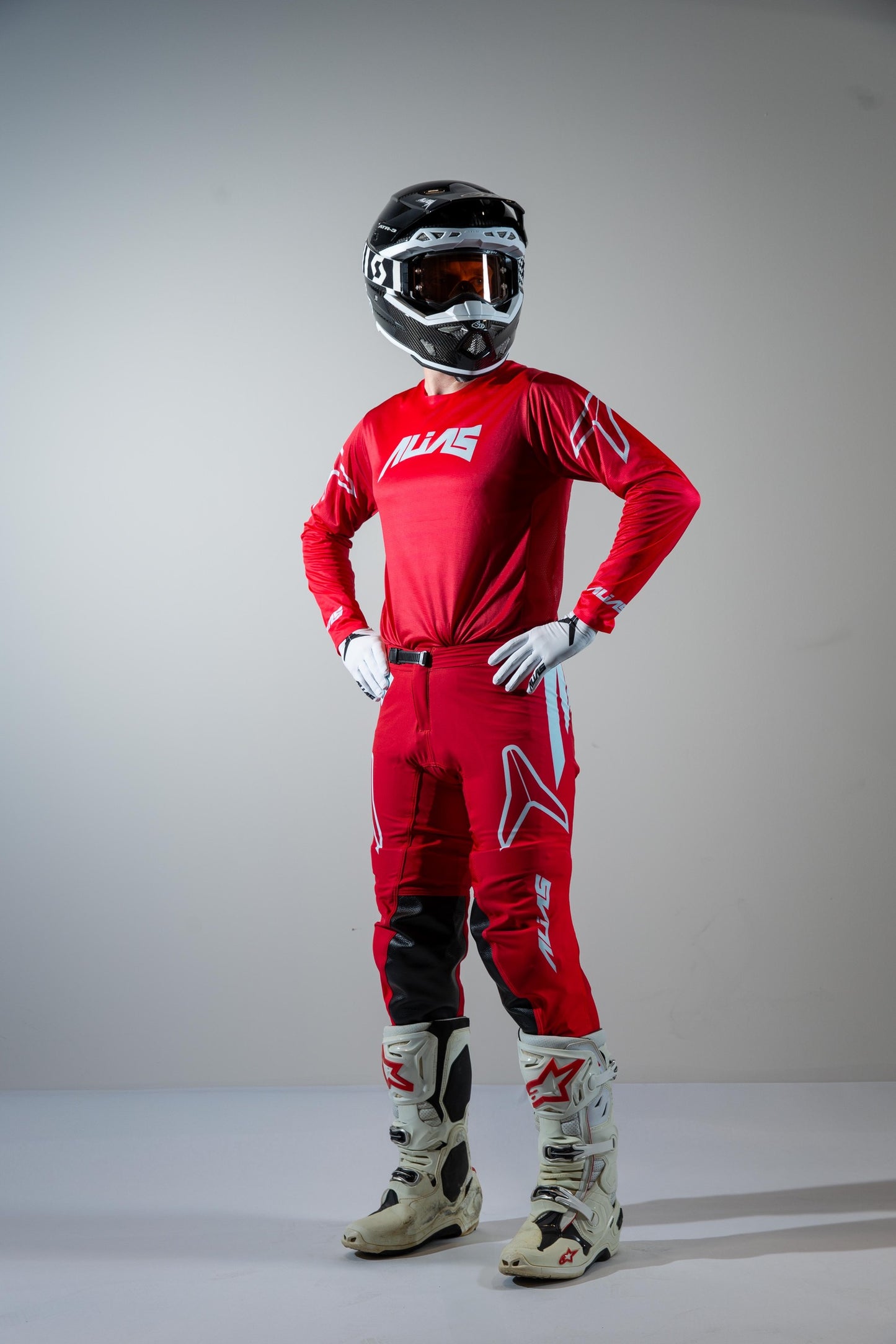 A1 PANT - GRADIENT RED