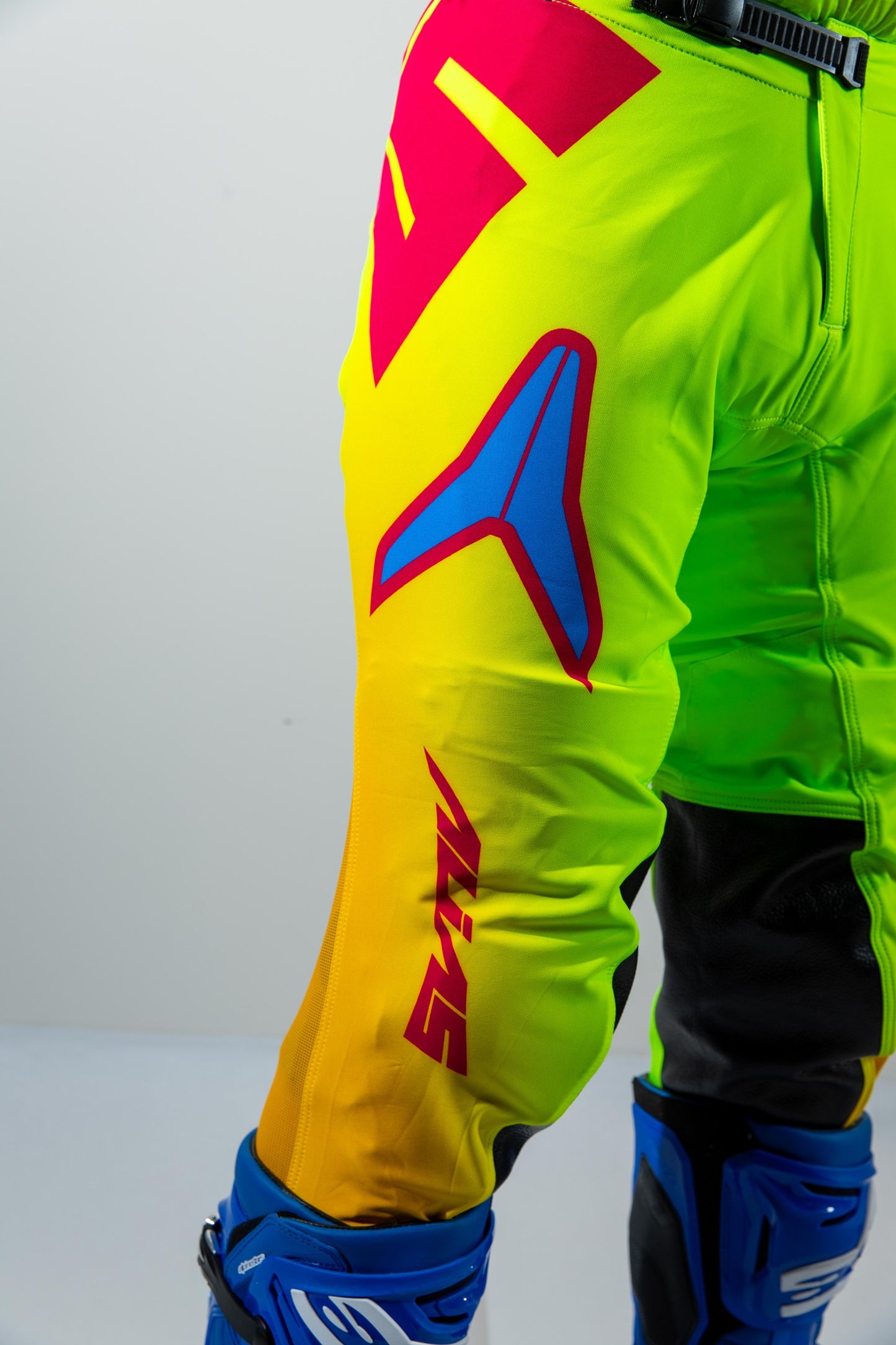 A1 PANT - GRADIENT YELLOW